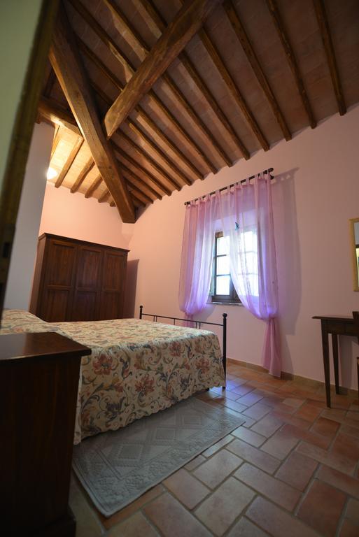 Agriturismo Tre Madonne 蒙特里久尼 外观 照片