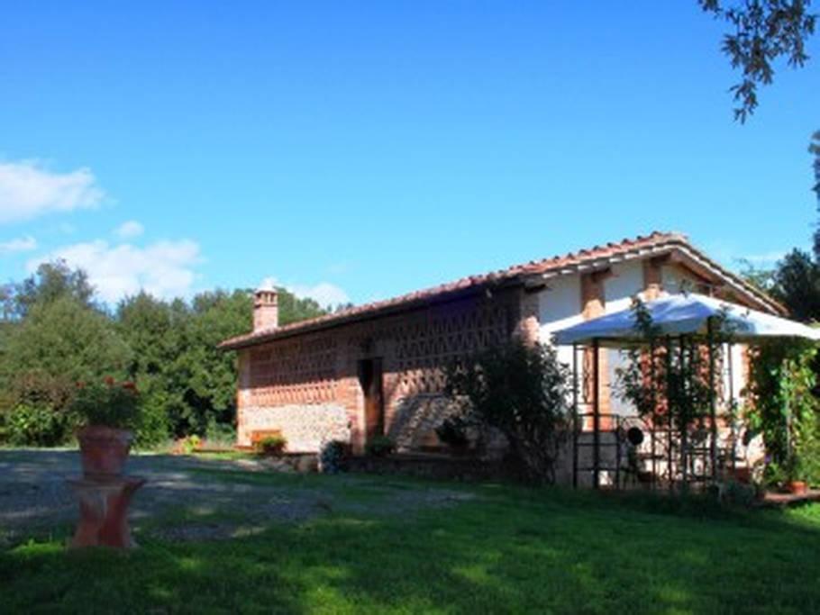 Agriturismo Tre Madonne 蒙特里久尼 外观 照片