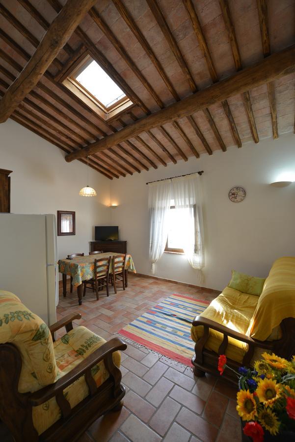 Agriturismo Tre Madonne 蒙特里久尼 外观 照片